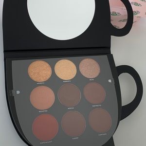 Revolution X Friends Face Palette Dark to Deep